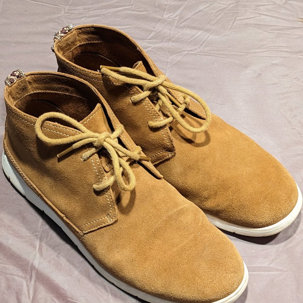 Ugg Freamon Suede Chukka Boot Shoes Chestnut Brown Lace Up Men’s Size 9.5